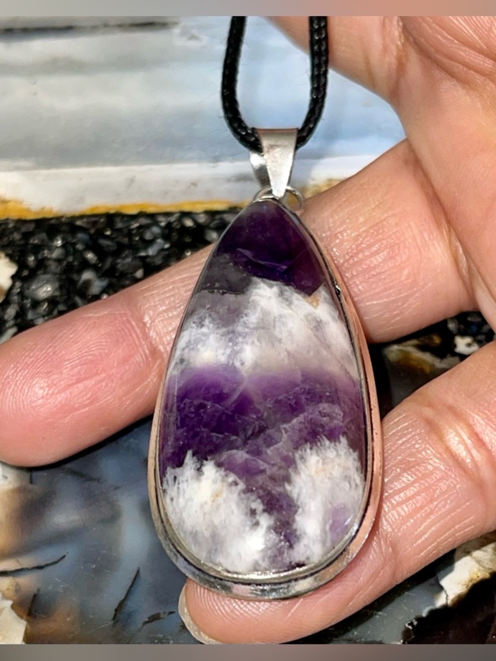Chevron Amethyst Pendant 2 1/2” - Picture 8 of 17